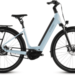 E-Bike Cube Supreme RT Hybrid Deluxe EX 600 mit robustem Rahmen und leistungsstarker Batterie.